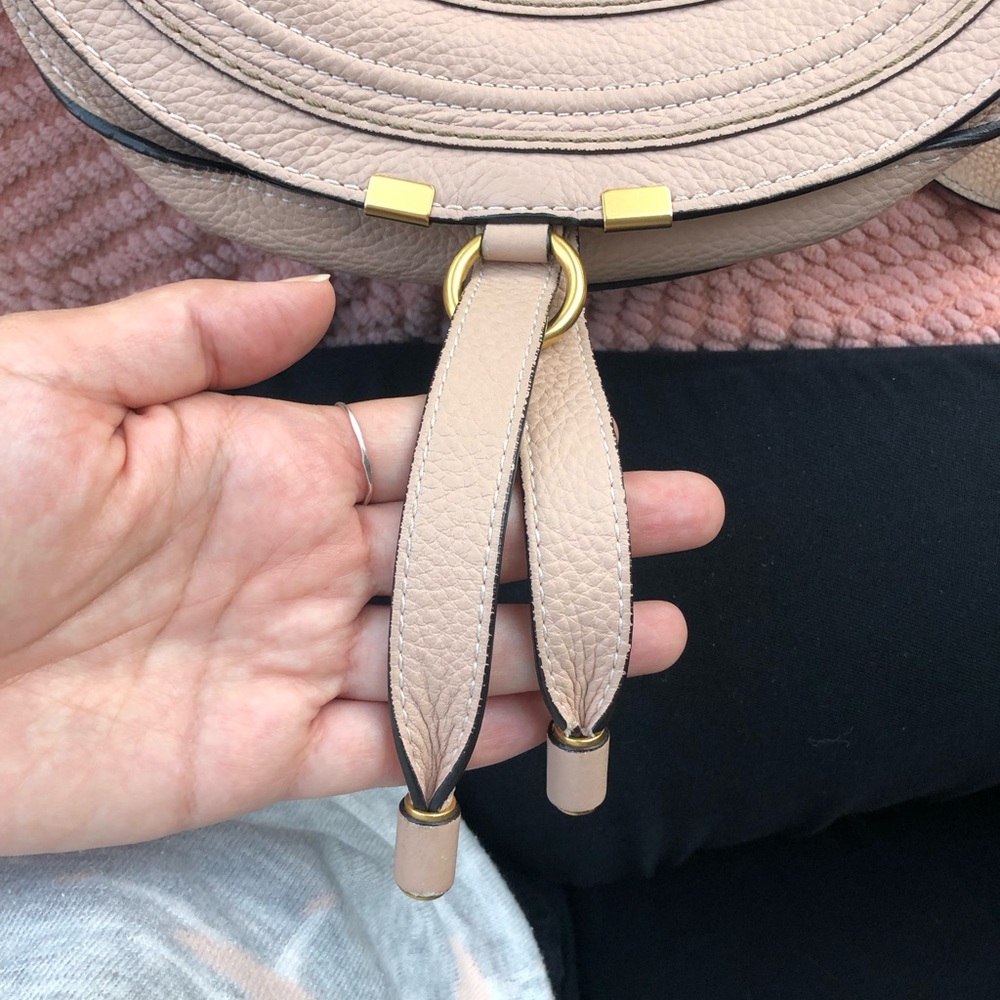 CHLOÉ
Medium Marcie Leather Crossbody Saddle Bag - Picture 12 of 12